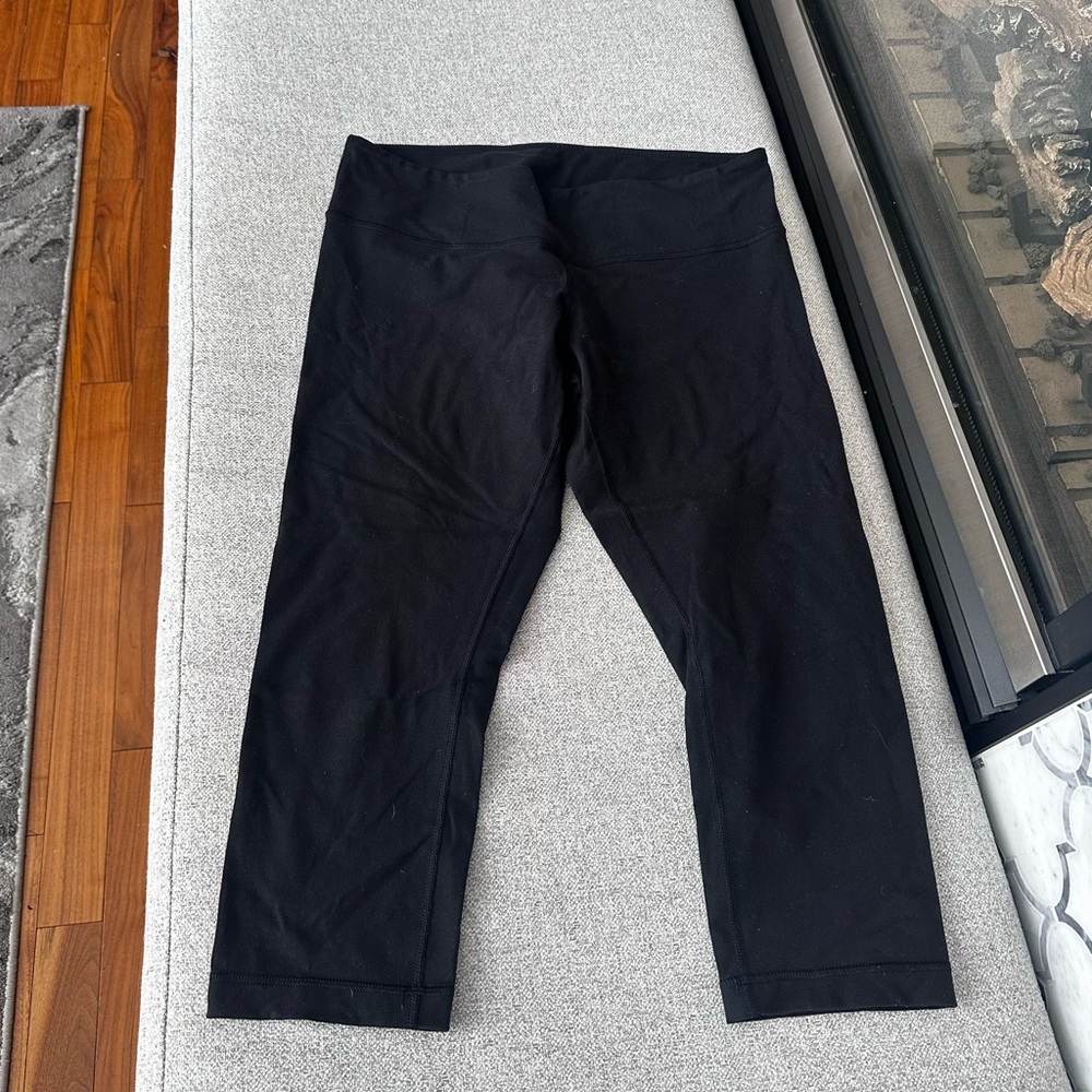 Lululemon Capris Mid Rise
